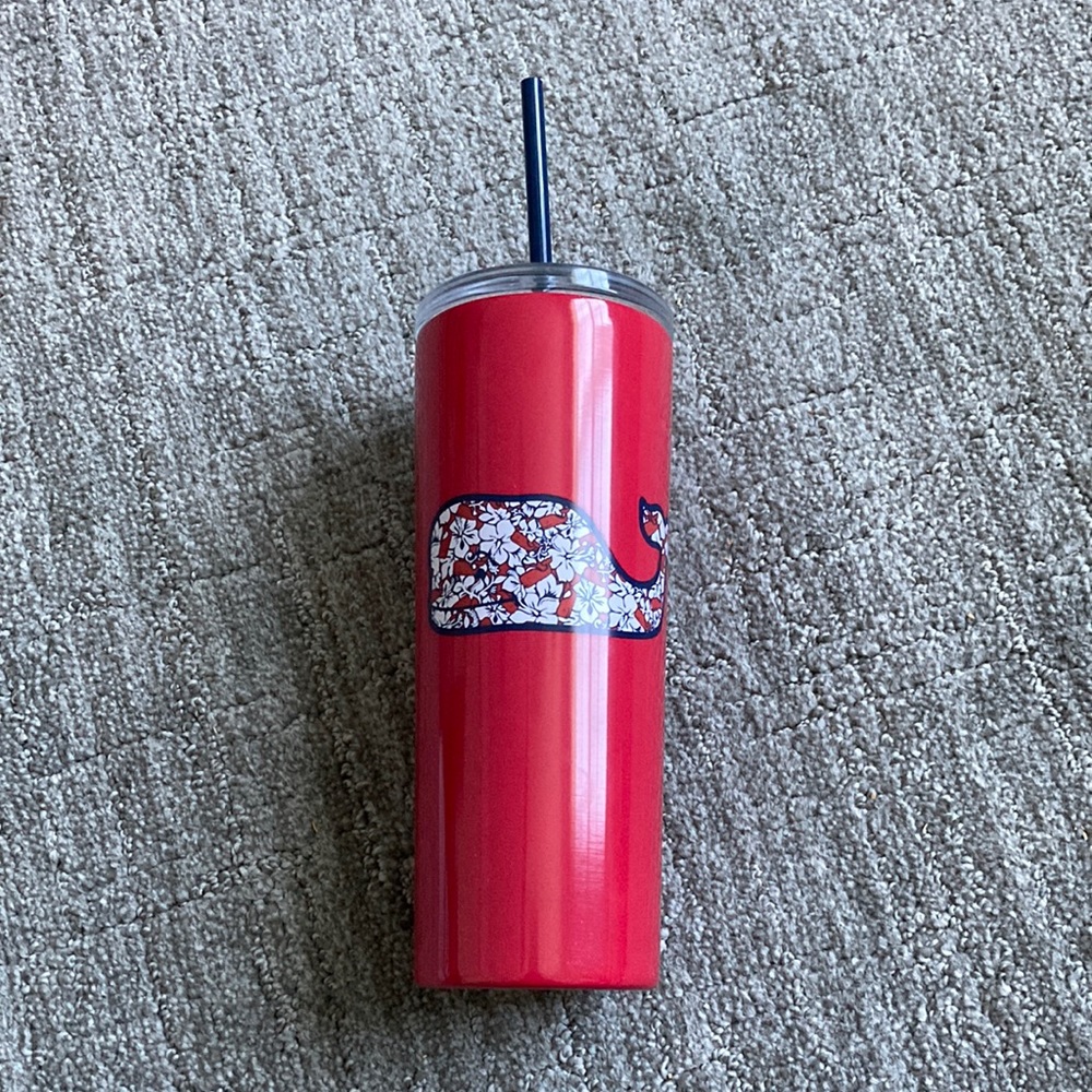 Vineyard Vines Hibiscus Whale Lidded Drinkware - Picture 3 of 10